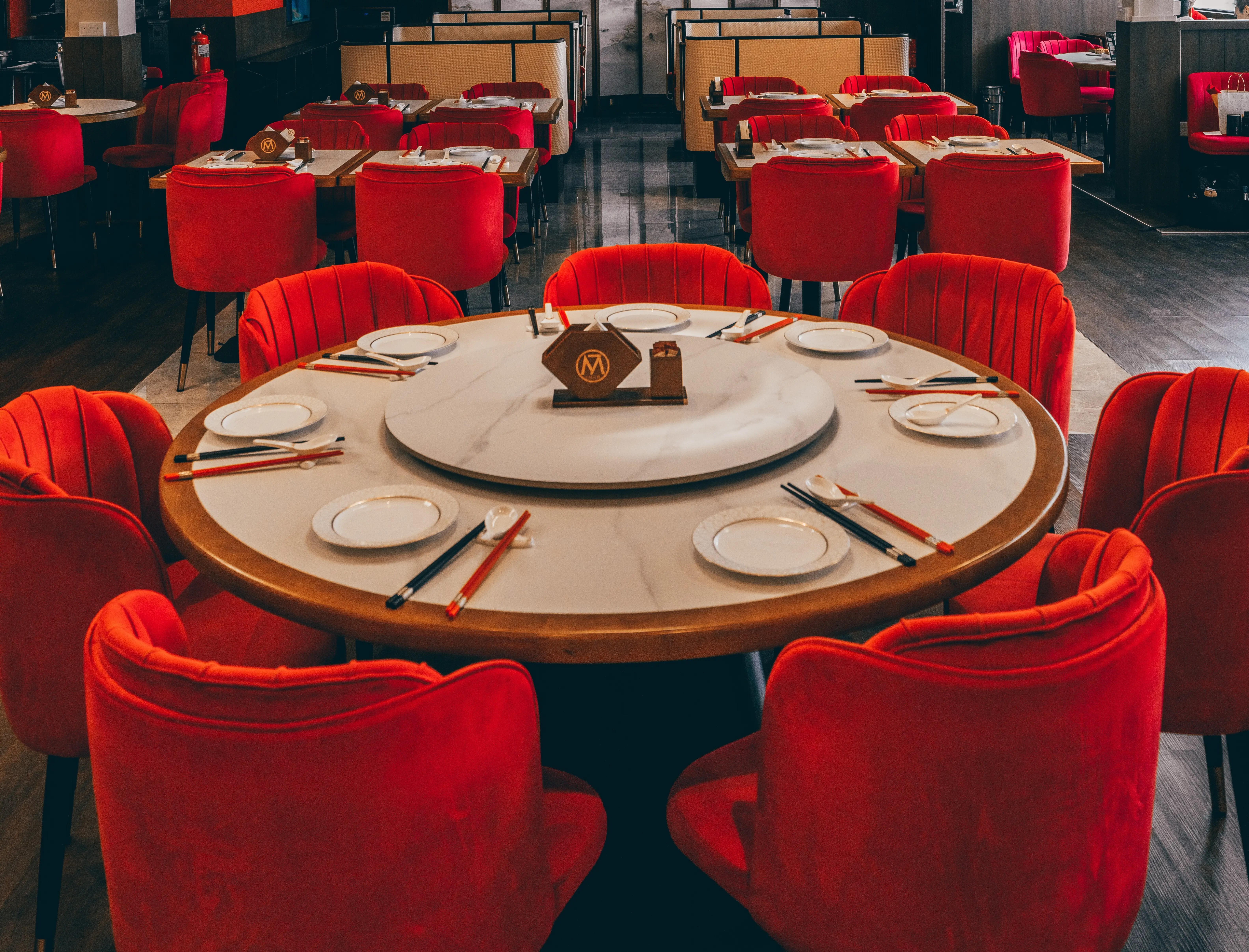Full Restaurant Bookout